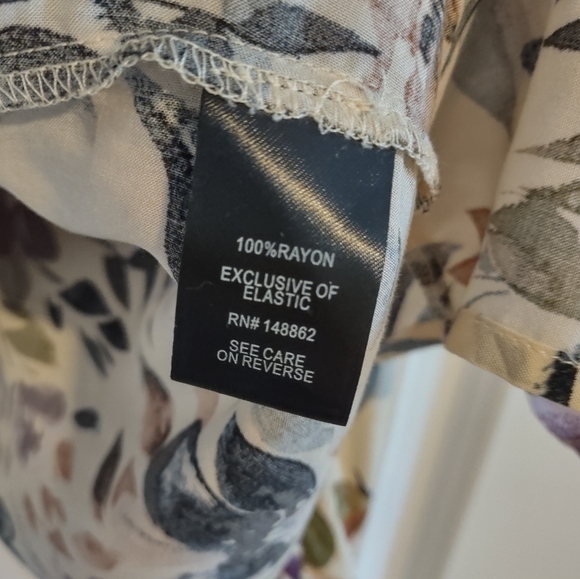 Torrid Challis Cold Shoulder Floral Taupe Peasant Blouse - Picture 8 of 13